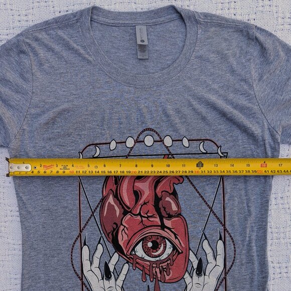 Next Level T-Shirt Women's Custom Print Bleeding Heart Halloween Size M - Picture 4 of 6